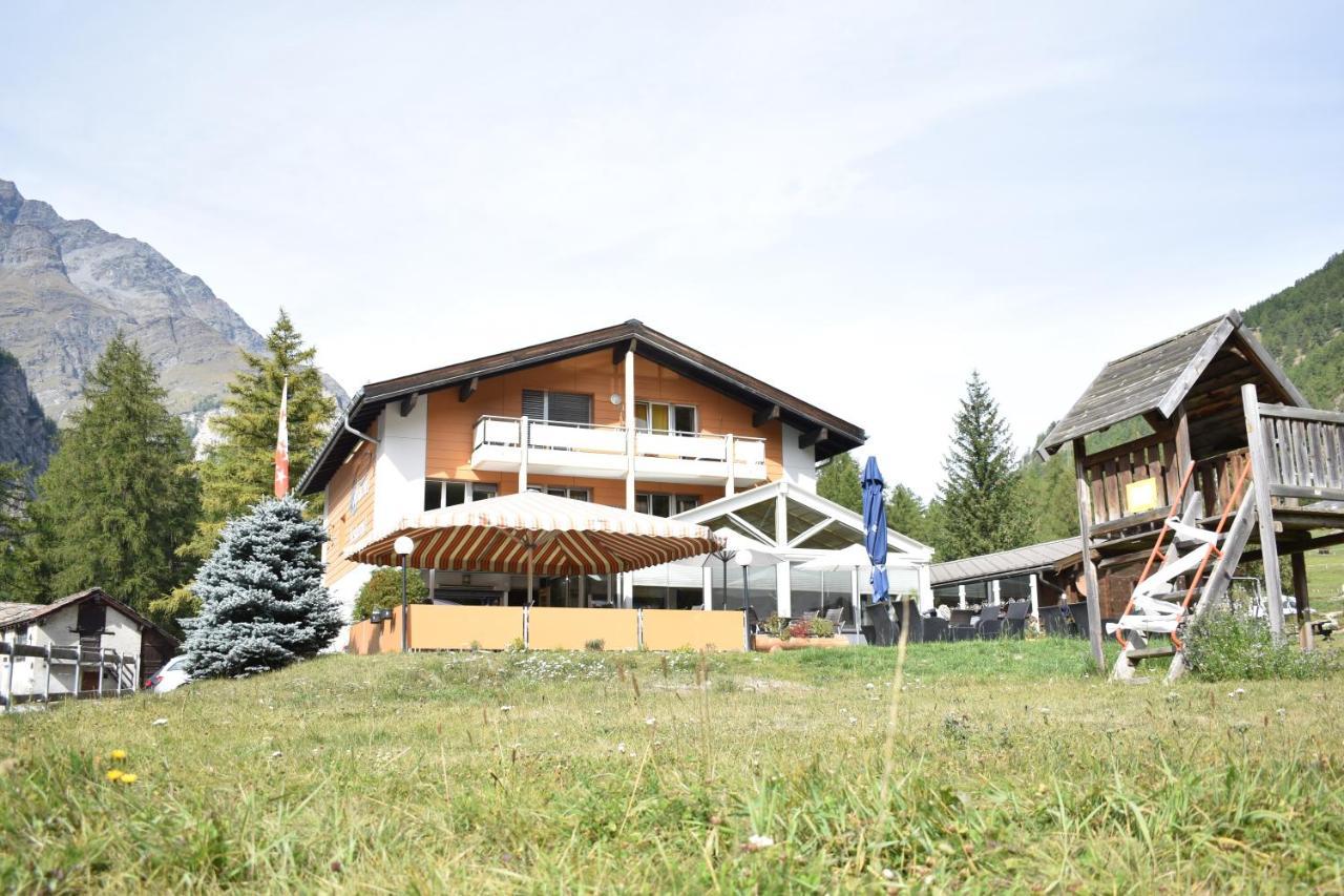 Restaurant & Hostel Hole In One Randa Exterior foto